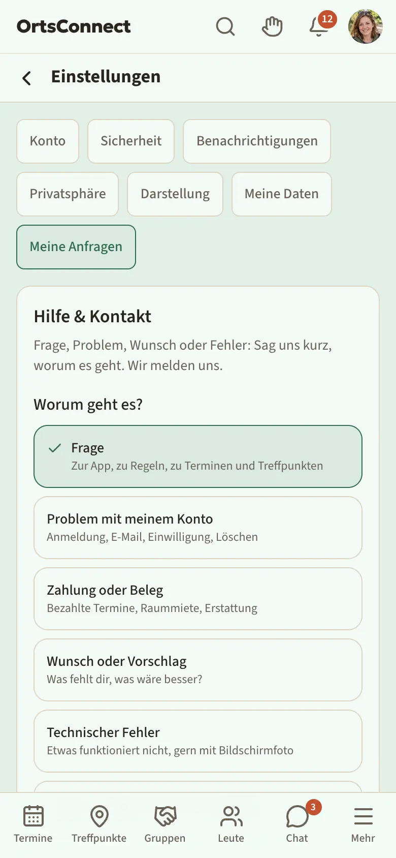 Seite „Hilfe & Kontakt“ (/de/kontakt) am Handy, angemeldet: „Worum geht es?“ mit den sechs Anliegen (Frage ausgewählt), das Feld „Deine Nachricht“ und der Knopf „Abschicken“ markiert
