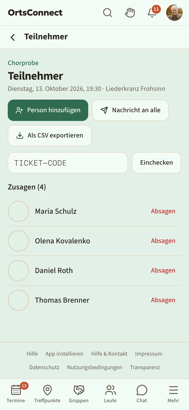 Seite „Teilnehmer“ mit Knöpfen „Person hinzufügen“, „Nachricht an alle“, „Als CSV exportieren“, Ticket-Code-Feld und Liste „Zusagen“ mit runden Anwesenheits-Kreisen